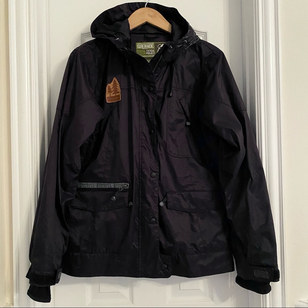 Official GRENADE Fatigue Project Black Snowboarding Jacket - Medium